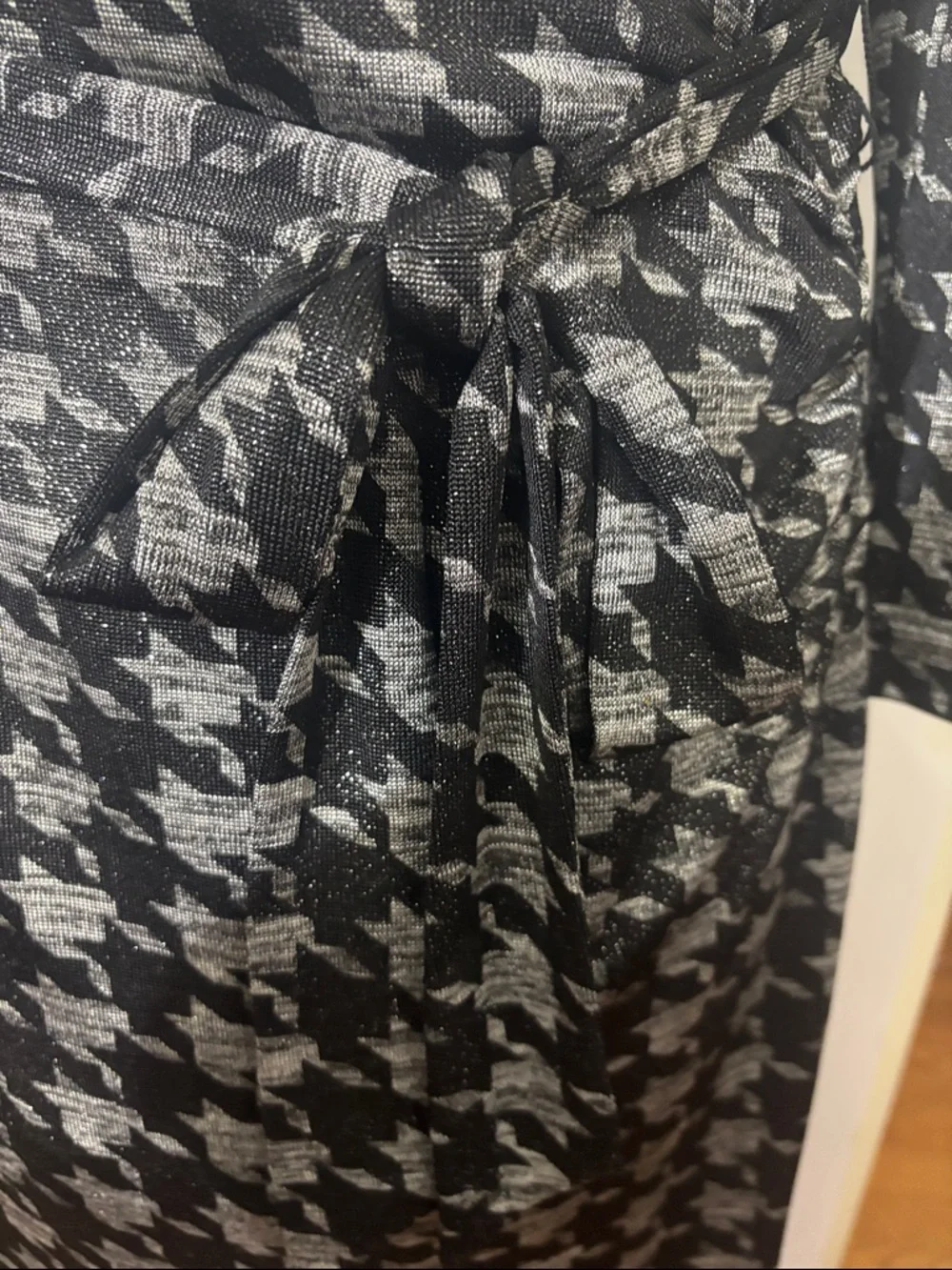 Dress - Picture 5 of 8